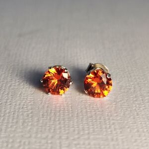 NIB REAL Lab Padparadscha Sapphire 925 Martini Set Siver Stud Earrings 6.5mm